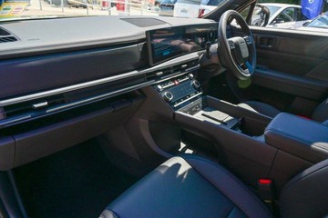 https://vehicle-cdn.autoleague.cloud/23977_620259226_26.jpg