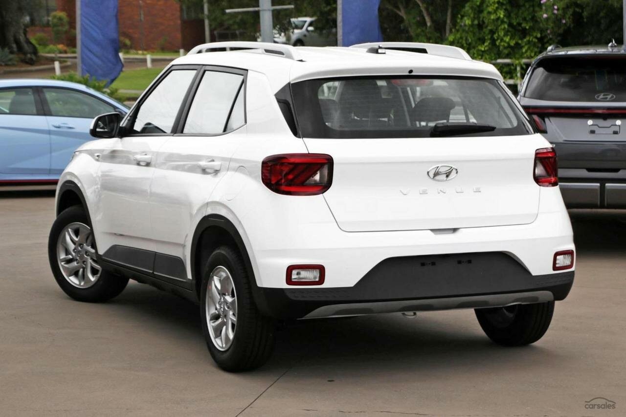 Hyundai Venue image 4
