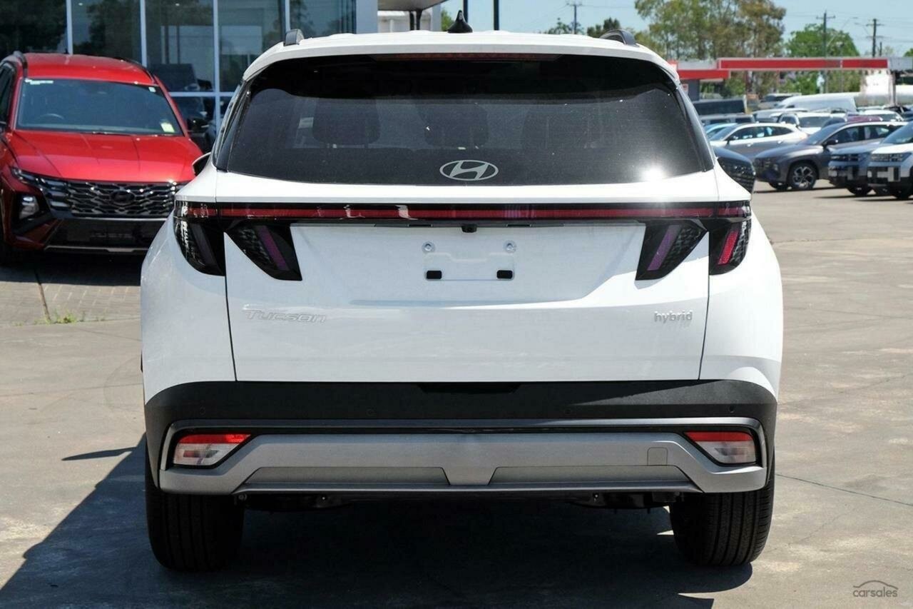 Hyundai Tucson image 3