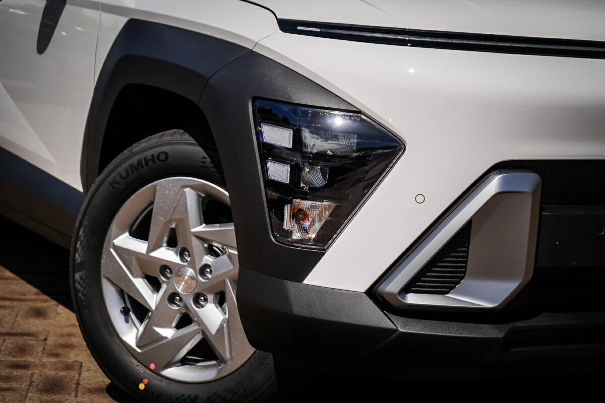 Hyundai Kona image 2