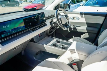 https://vehicle-cdn.autoleague.cloud/23977_620259817_11.jpg