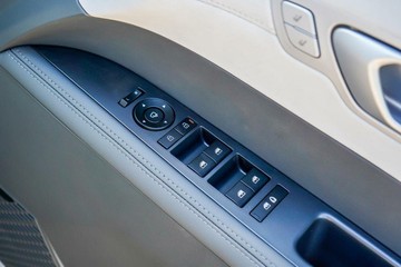 https://vehicle-cdn.autoleague.cloud/23977_620259817_20.jpg