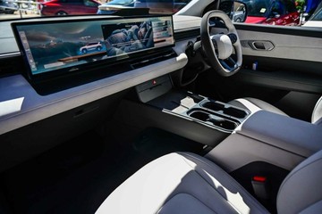 https://vehicle-cdn.autoleague.cloud/23977_620259817_22.jpg