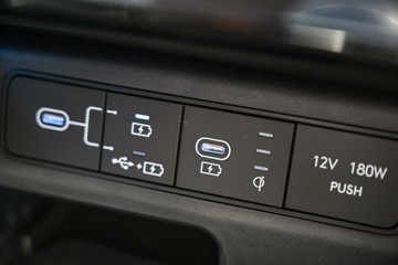 https://vehicle-cdn.autoleague.cloud/23977_620260052_14.jpg