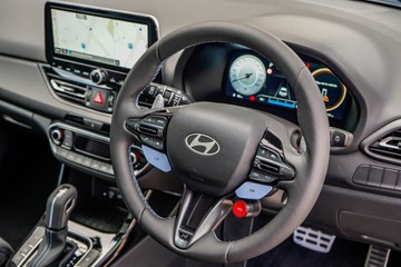 https://vehicle-cdn.autoleague.cloud/23977_620260413_10.jpg