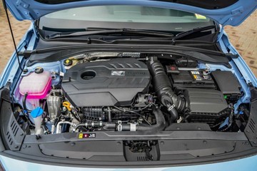 https://vehicle-cdn.autoleague.cloud/23977_620260413_13.jpg