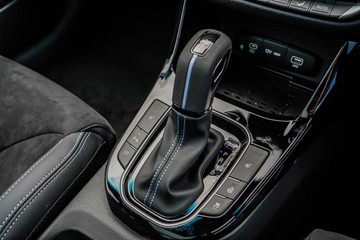 https://vehicle-cdn.autoleague.cloud/23977_620260413_19.jpg
