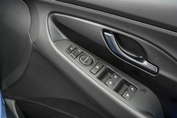 https://vehicle-cdn.autoleague.cloud/23977_620260413_20.jpg