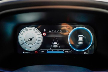 https://vehicle-cdn.autoleague.cloud/23977_620260426_14.jpg
