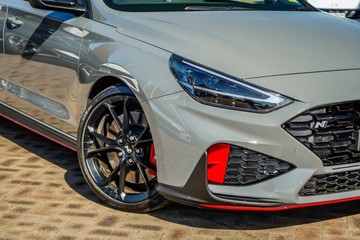 https://vehicle-cdn.autoleague.cloud/23977_620260426_19.jpg