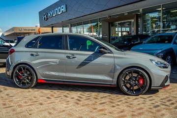 https://vehicle-cdn.autoleague.cloud/23977_620260426_5.jpg