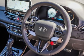 https://vehicle-cdn.autoleague.cloud/23977_620260426_9.jpg