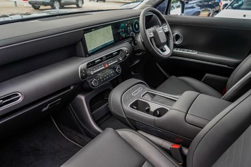 https://vehicle-cdn.autoleague.cloud/23977_620260457_11.jpg