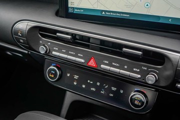 https://vehicle-cdn.autoleague.cloud/23977_620260457_19.jpg