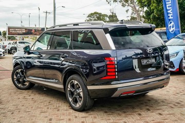 https://vehicle-cdn.autoleague.cloud/23977_620260457_7.jpg