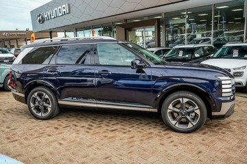 https://vehicle-cdn.autoleague.cloud/23977_620260457_8.jpg