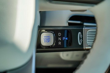 https://vehicle-cdn.autoleague.cloud/23977_620260467_17.jpg