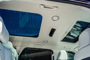 https://vehicle-cdn.autoleague.cloud/23977_620260467_18.jpg