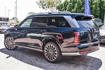 https://vehicle-cdn.autoleague.cloud/23977_620260467_5.jpg