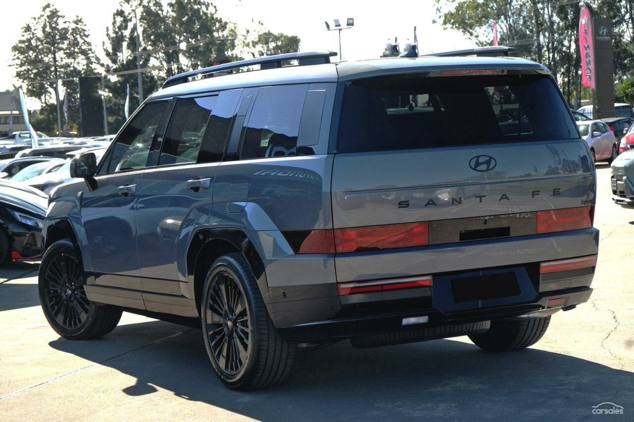 Hyundai Santa Fe image 4