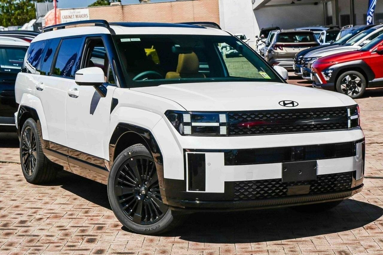 Hyundai Santa Fe image 1