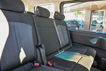 https://vehicle-cdn.autoleague.cloud/23977_620261097_10.jpg