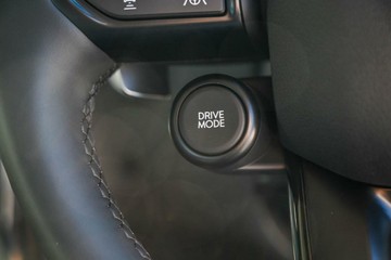 https://vehicle-cdn.autoleague.cloud/23977_620261097_19.jpg