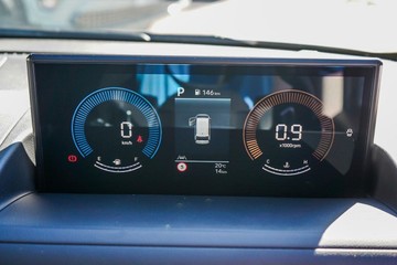 https://vehicle-cdn.autoleague.cloud/23977_620261126_18.jpg