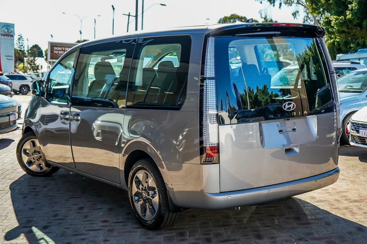 Hyundai Staria image 4