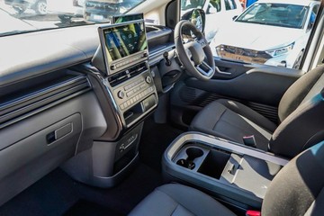https://vehicle-cdn.autoleague.cloud/23977_620261126_9.jpg
