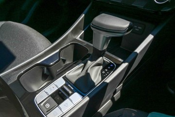 https://vehicle-cdn.autoleague.cloud/23977_620261273_20.jpg
