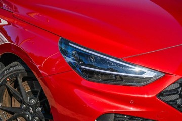 https://vehicle-cdn.autoleague.cloud/23977_620261286_19.jpg