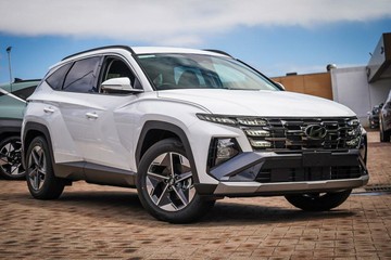 https://vehicle-cdn.autoleague.cloud/23977_620261472_1.jpg