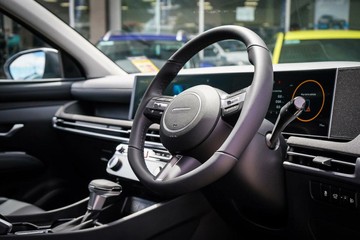 https://vehicle-cdn.autoleague.cloud/23977_620261472_15.jpg