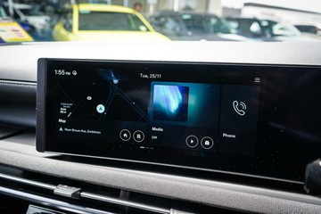 https://vehicle-cdn.autoleague.cloud/23977_620261472_17.jpg