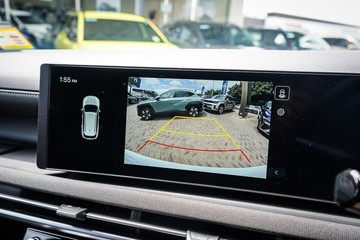 https://vehicle-cdn.autoleague.cloud/23977_620261472_18.jpg