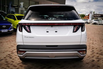 https://vehicle-cdn.autoleague.cloud/23977_620261472_6.jpg