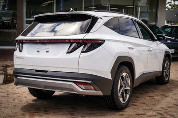 https://vehicle-cdn.autoleague.cloud/23977_620261472_7.jpg