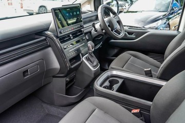 https://vehicle-cdn.autoleague.cloud/23977_620261921_10.jpg