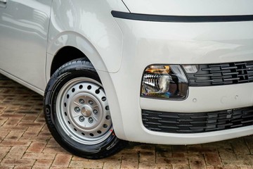 https://vehicle-cdn.autoleague.cloud/23977_620261921_24.jpg