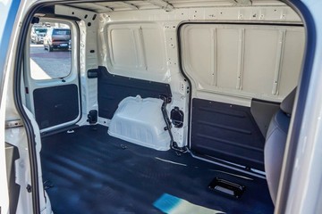 https://vehicle-cdn.autoleague.cloud/23977_620261933_12.jpg