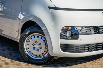 https://vehicle-cdn.autoleague.cloud/23977_620261933_14.jpg