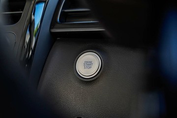 https://vehicle-cdn.autoleague.cloud/23977_620261933_23.jpg