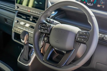 https://vehicle-cdn.autoleague.cloud/23977_620261933_24.jpg