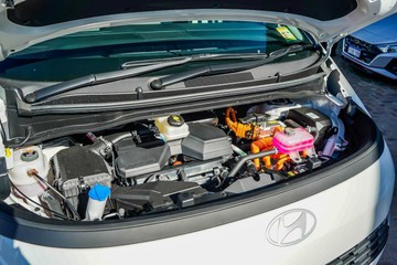 https://vehicle-cdn.autoleague.cloud/23977_620261933_26.jpg