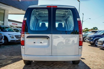 https://vehicle-cdn.autoleague.cloud/23977_620261933_5.jpg