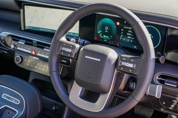 https://vehicle-cdn.autoleague.cloud/23977_620261978_11.jpg