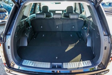 https://vehicle-cdn.autoleague.cloud/23977_620261978_13.jpg