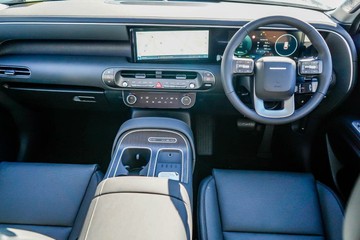 https://vehicle-cdn.autoleague.cloud/23977_620261978_9.jpg
