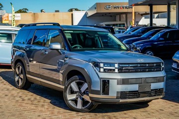 https://vehicle-cdn.autoleague.cloud/23977_620262115_1.jpg